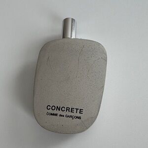 Comme des Garcons Concrete tester CDG
Dover street
